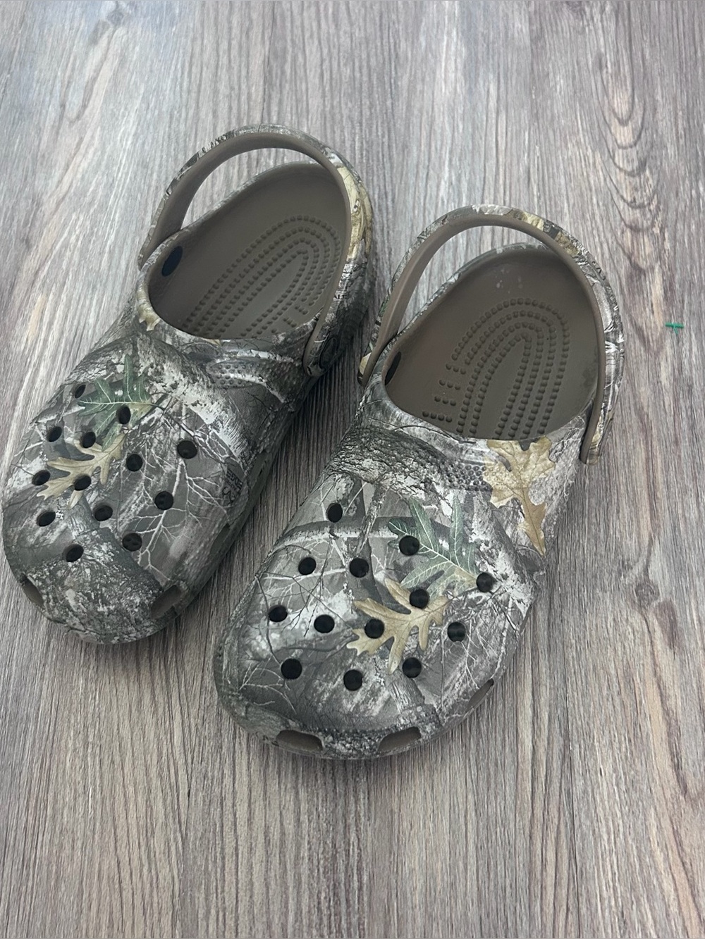 Crocs Camo big kids size 5